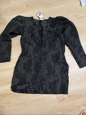 Women’s Black Textured Long-Sleeve Mini Dress